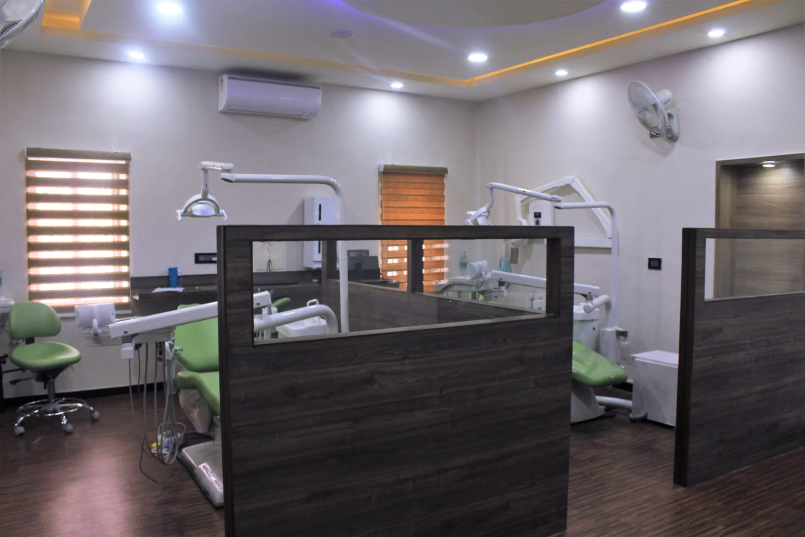 Treatment operatory at Arasu Dental Care, Coimbatore